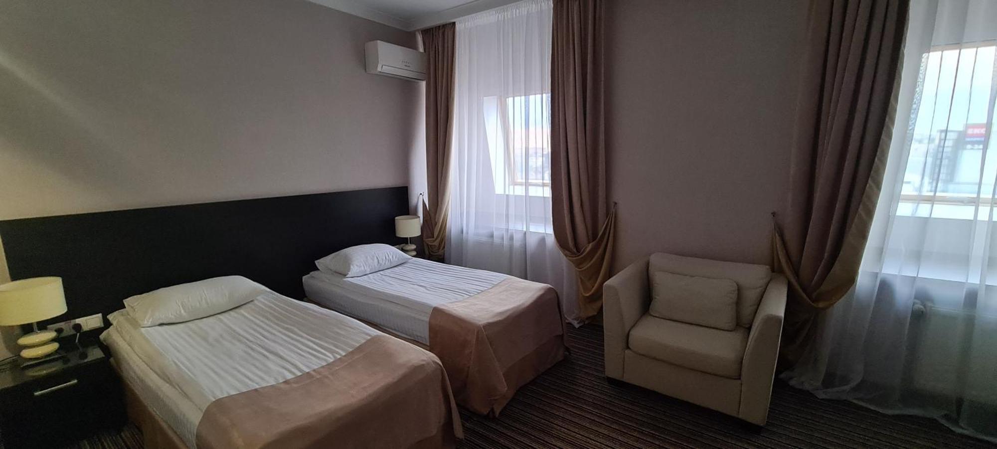 Optima Sumy Hotel Exterior foto